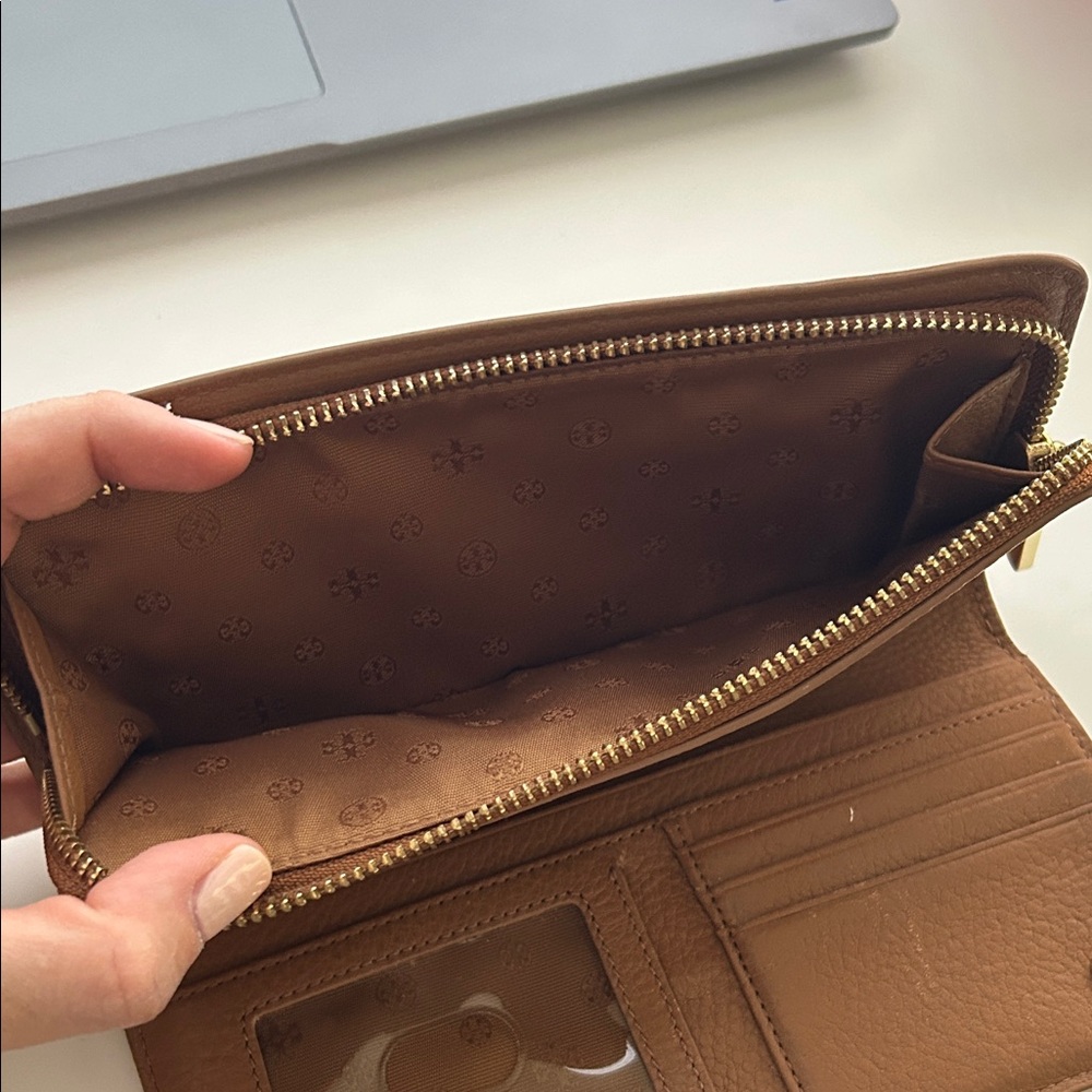 Tory Burch Tan Leather Zip Wallet - Picture 6 of 8